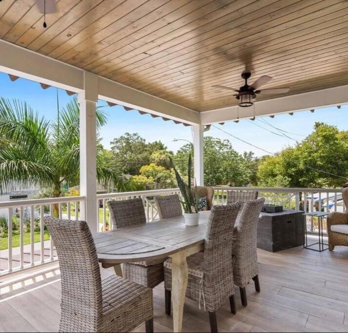 Beach-Town Pet-Friendly Downtown Home @ 10 Acre Park-629 Sarasota megye Kültér fotó